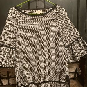 3/4 length sleeved top